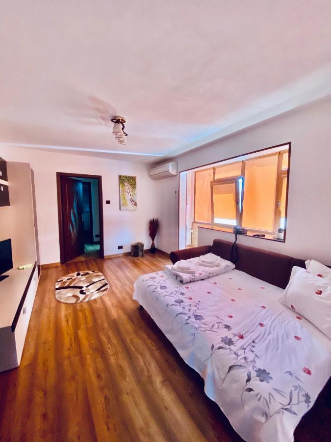 Apartament Sunshine Apartment Orsova Bagian luar foto